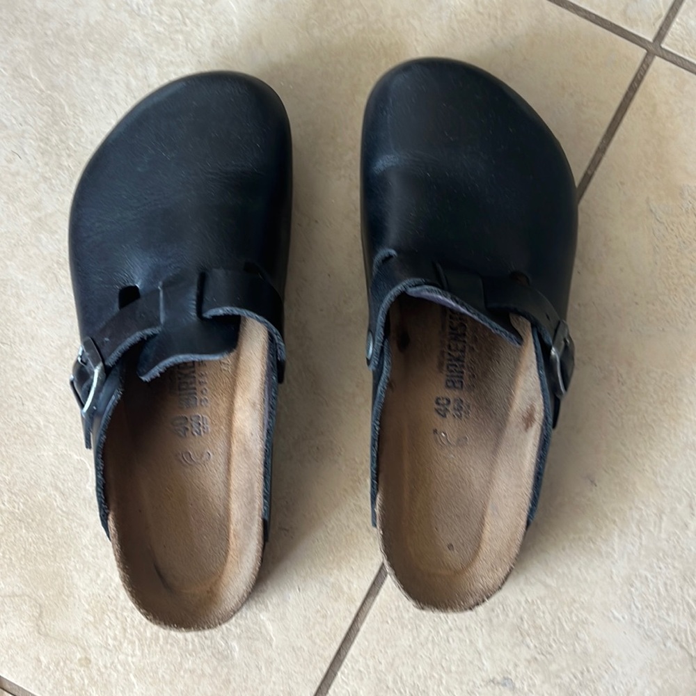 black boston clogs